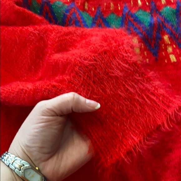 Fuzzy sweater - Picture 5 of 11